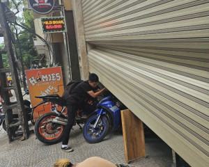 Dịch vụ sửa cửa cuốn uy tín giá rẽ tại Hóc Môn, TPHCM