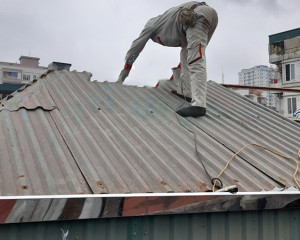 Dịch vụ lắp máng xối, thay máng xối, thay tôn, lợp tôn tại Tân Bình